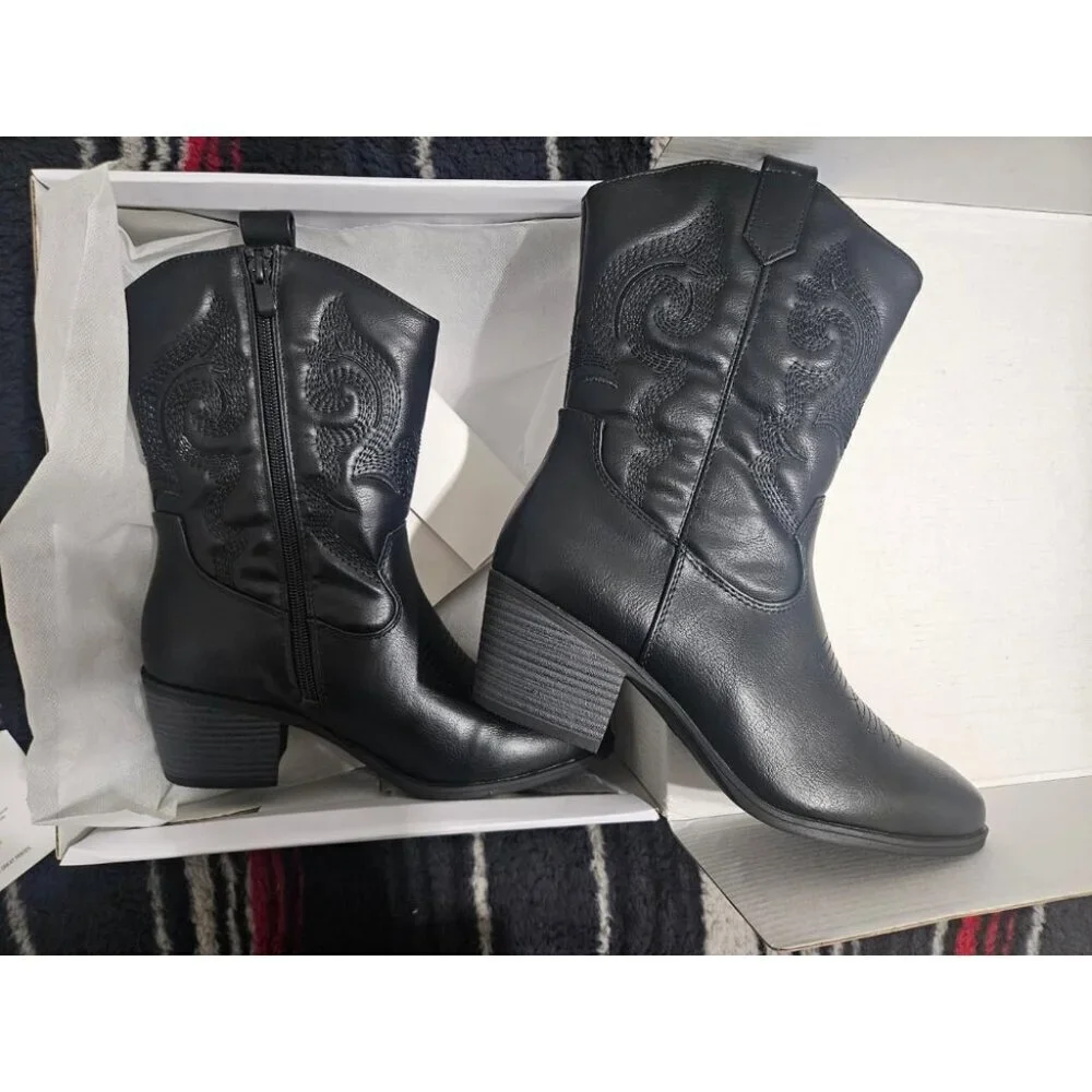 🆕Women All Black Suede leather Embroidered Country Heel Pointed Toe Boot